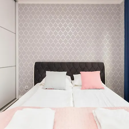 Two-bedroom Old Town Walowa By Renters Lejlighed