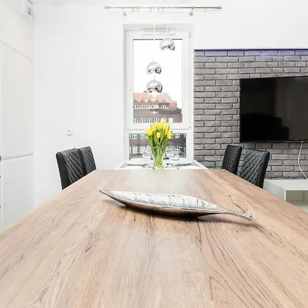 Two-bedroom Old Town Walowa By Renters * 格但斯克